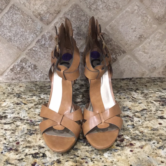 Guess brand womens tan leather platform stiletto - Picture 2 of 5